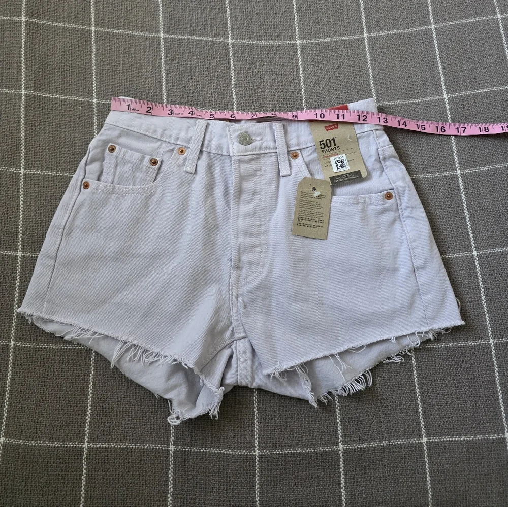 Levi's 501 Jean Shorts NWT - Picture 2 of 9